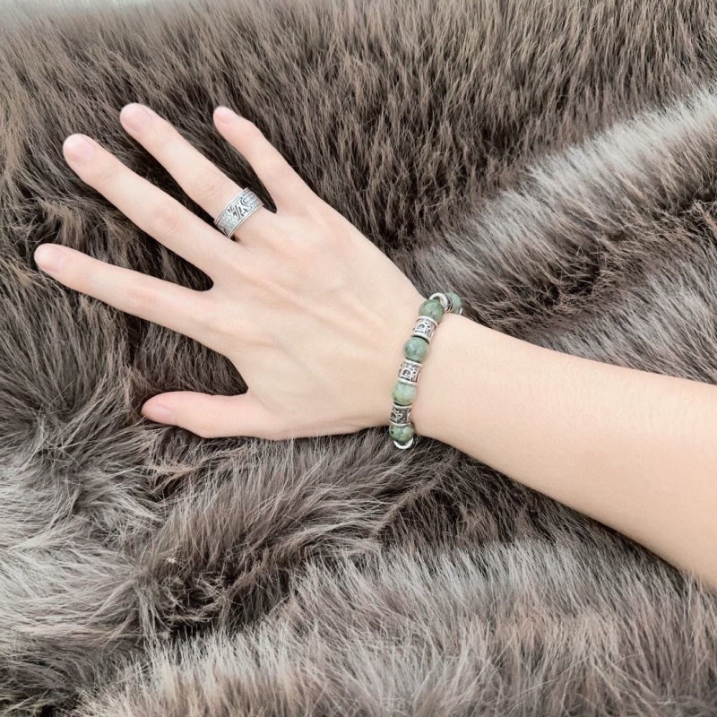 chr1st1an D10r bracelets